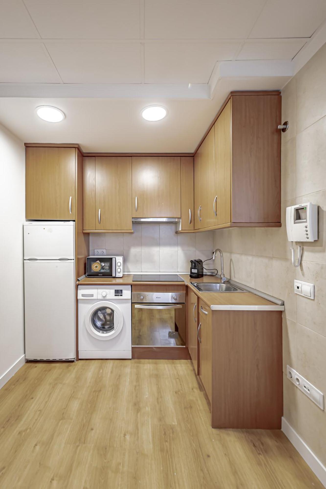 Apartamentos Noviembre Madrid Exterior photo